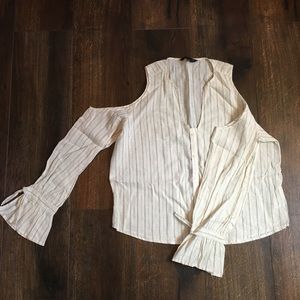 Express linen shoulder cut out top